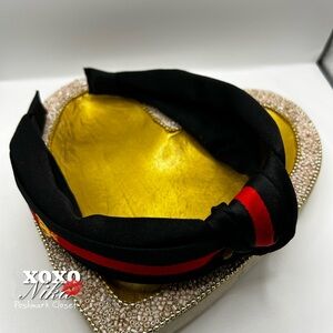 Stylish Bee 🐝 Headband - Black and Red